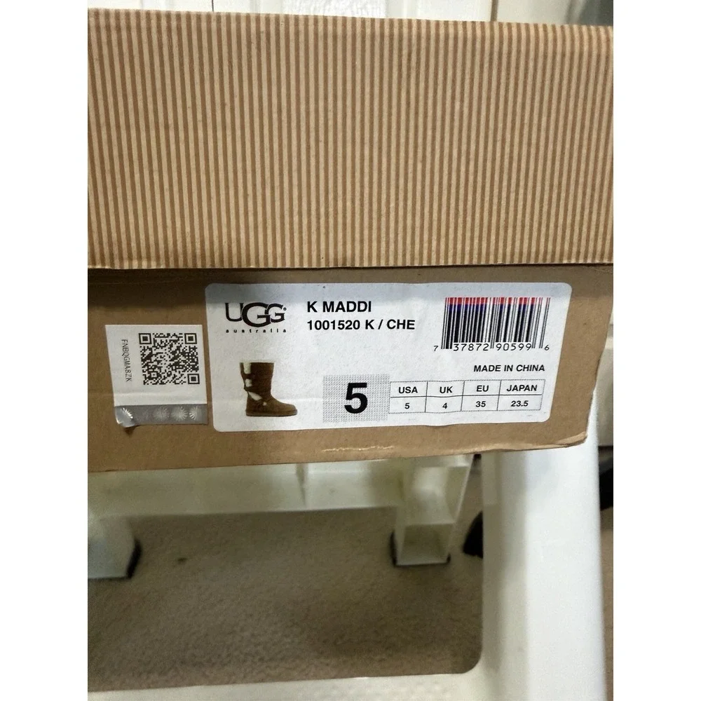 Uggs‎ Maddie 11 Boots Kids Size 5